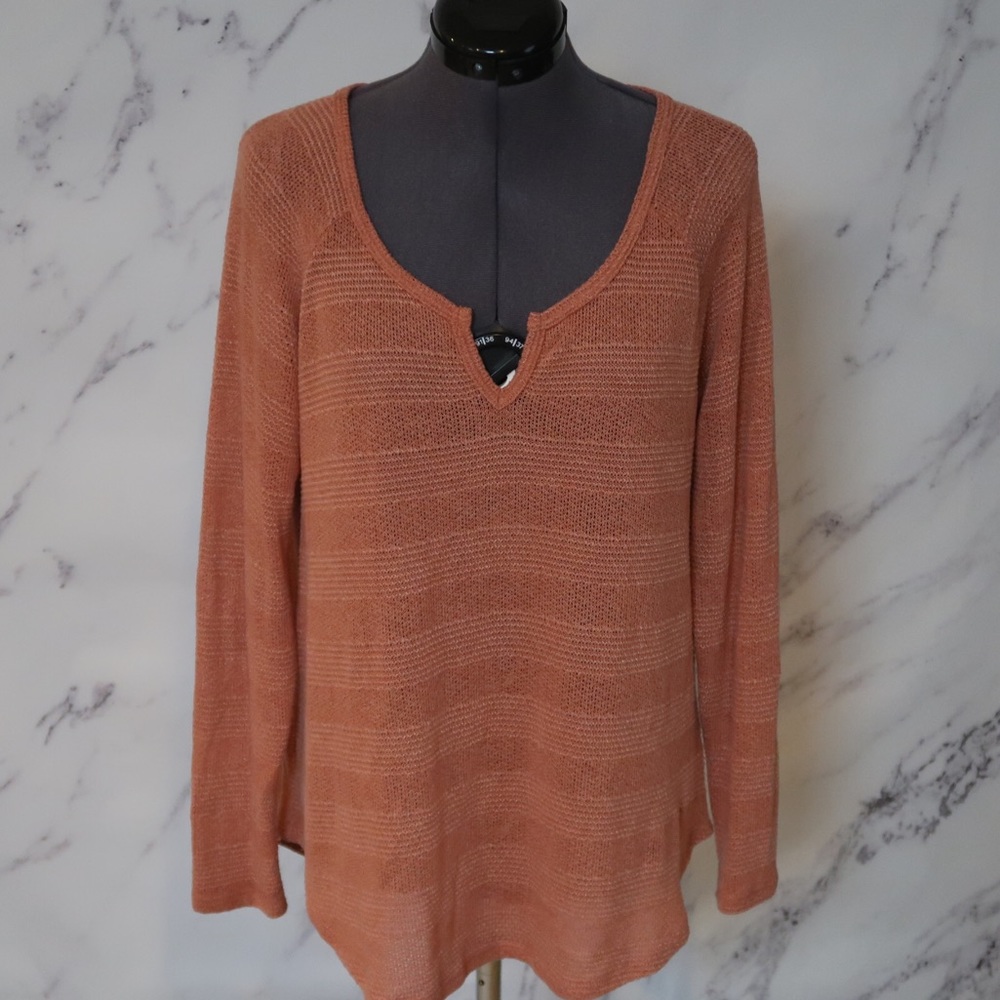 NWOT Charlotte Russe Pink Sweater Size L
